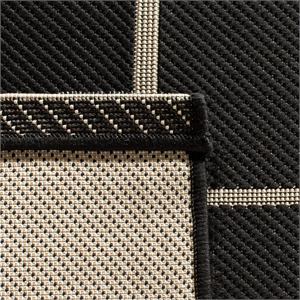 Safavieh Courtyard 2' X 3'7&quot Power Loomed Rug in Black and Creme