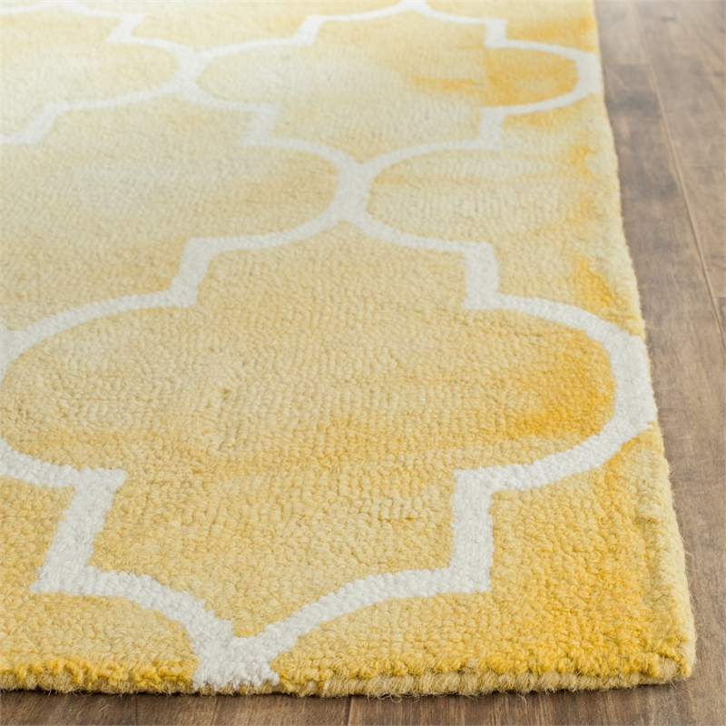 Safavieh Dip Dye 5' X 8' Hand Tufted Wool Pile Rug in Gold and Ivory