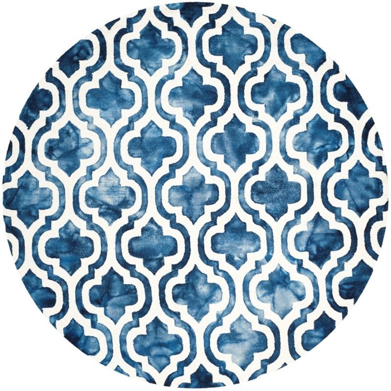 Safavieh Dip Dye 7' Round Hand Tufted Wool Rug in Navy and Ivory