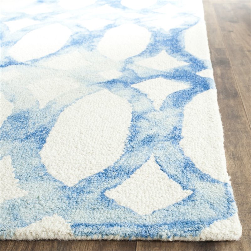 Safavieh Dip Dye 5' X 8' Hand Tufted Rug in Ivory and Blue