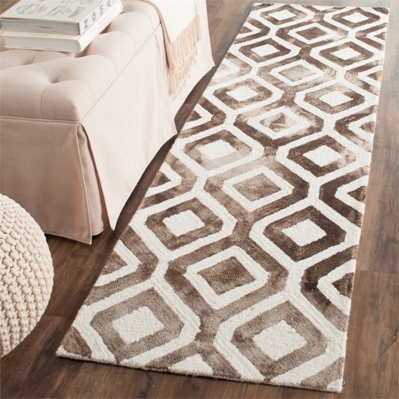Safavieh Dip Dye 3' X 5' Hand Tufted Rug in Ivory and Chocolate