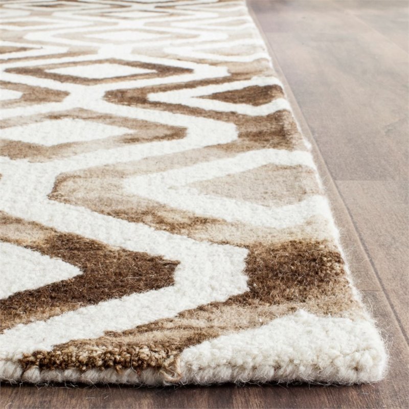 Safavieh Dip Dye 3' X 5' Hand Tufted Rug in Ivory and Chocolate