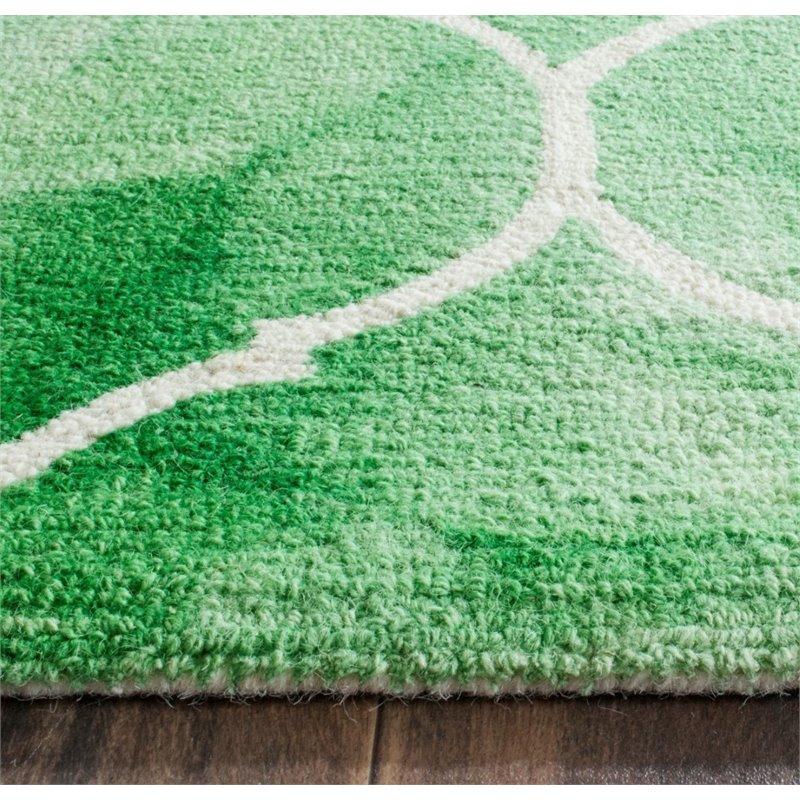 Safavieh Dip Dye 2' X 3' Hand Tufted Rug in Green and Ivory