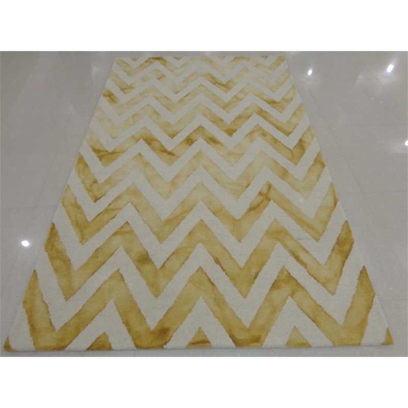 Safavieh Dip Dye 7' Round Hand Tufted Wool Rug in Ivory and Gold