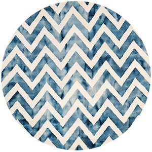 Safavieh Dip Dye 7' Round Hand Tufted Wool Rug in Ivory and Navy