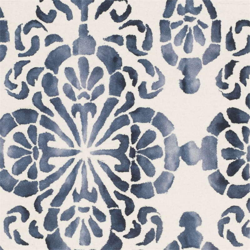 Safavieh Dip Dye 4' X 6' Hand Tufted Wool Pile Rug in Ivory and Navy