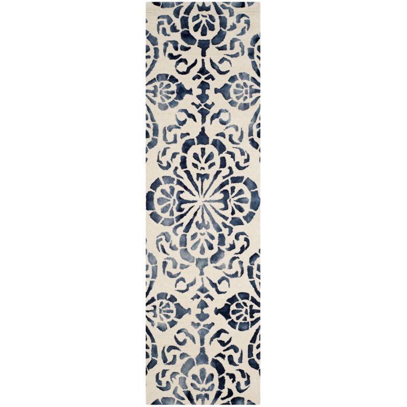 Safavieh Dip Dye 7' Round Hand Tufted Wool Rug in Ivory and Navy