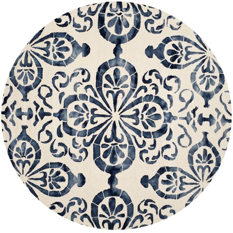 Safavieh Dip Dye 7' Round Hand Tufted Wool Rug in Ivory and Navy