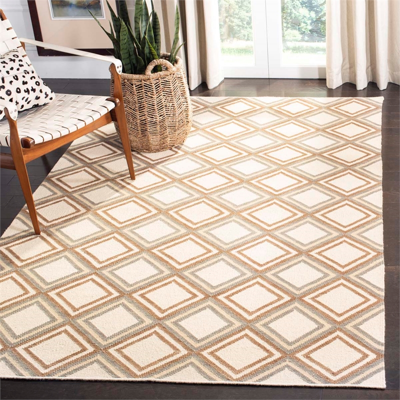 Safavieh Dhurries 6' Square Hand Woven Flat Weave Wool Rug