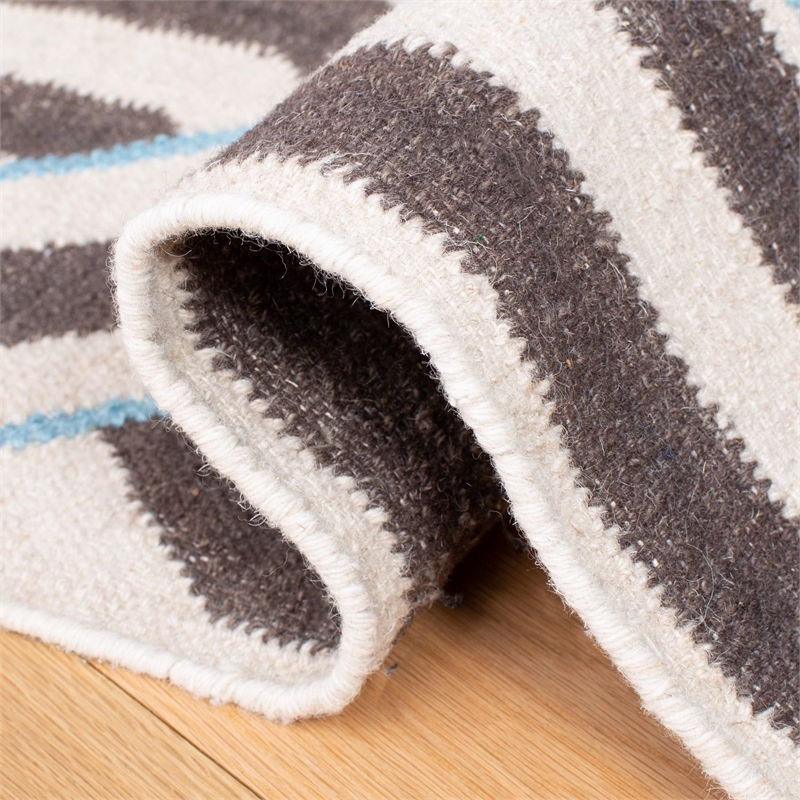 Safavieh Dhurries 8' X 10' Hand Woven Flat Weave Wool Rug in Ivory