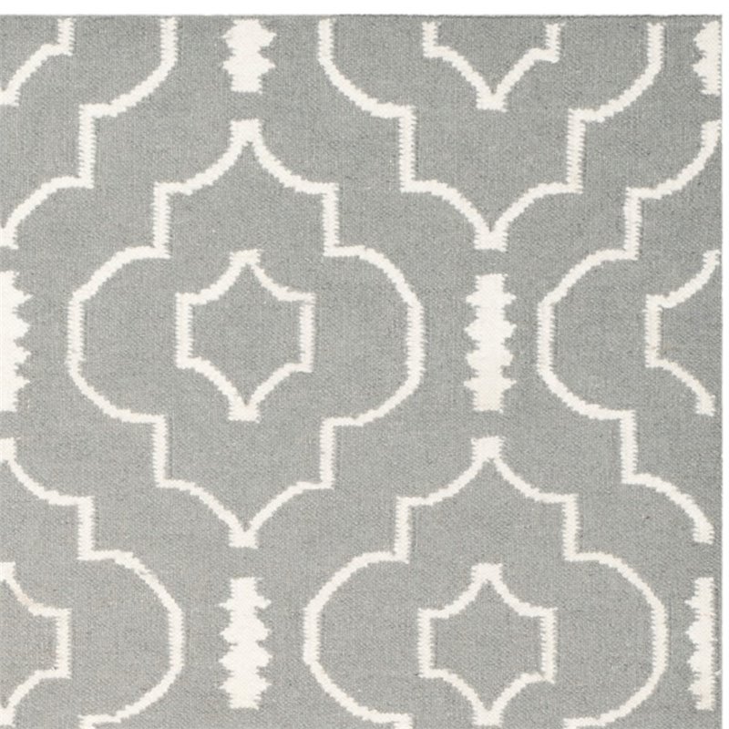 Safavieh Dhurries 6' Round Hand Woven Flat Weave Rug