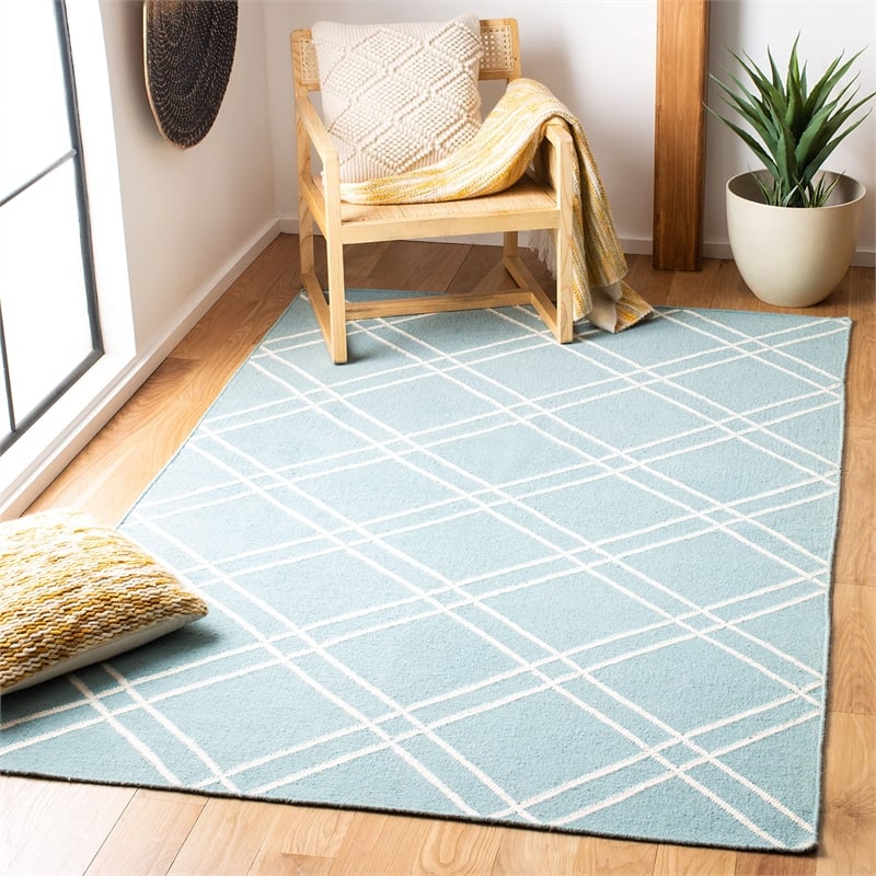 Safavieh Dhurries 4' X 6' Hand Woven Flat Weave Rug