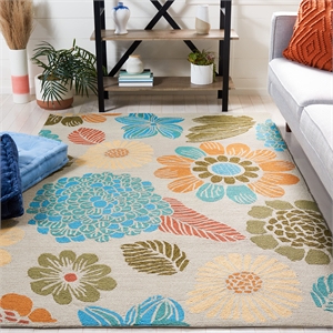 Safavieh Four Seasons 4' X 6' Hand Hooked Polyester Pile Rug in Ivory