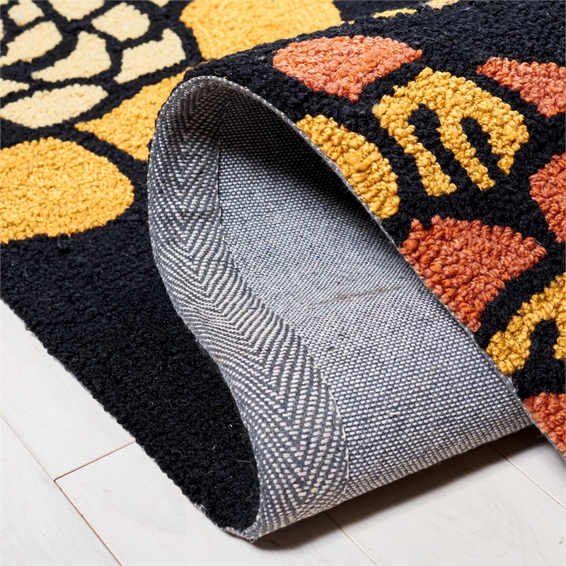 Safavieh Four Seasons 4' X 6' Hand Hooked Polyester Pile Rug in Black