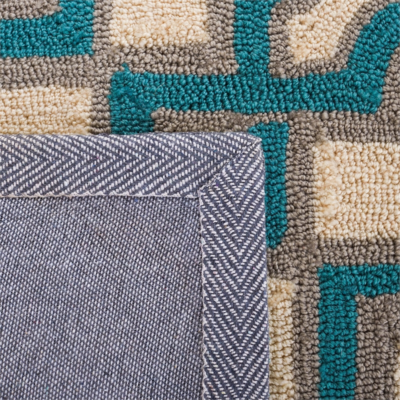 Safavieh Four Seasons 4' X 6' Hand Hooked Rug in Ivory and Aqua