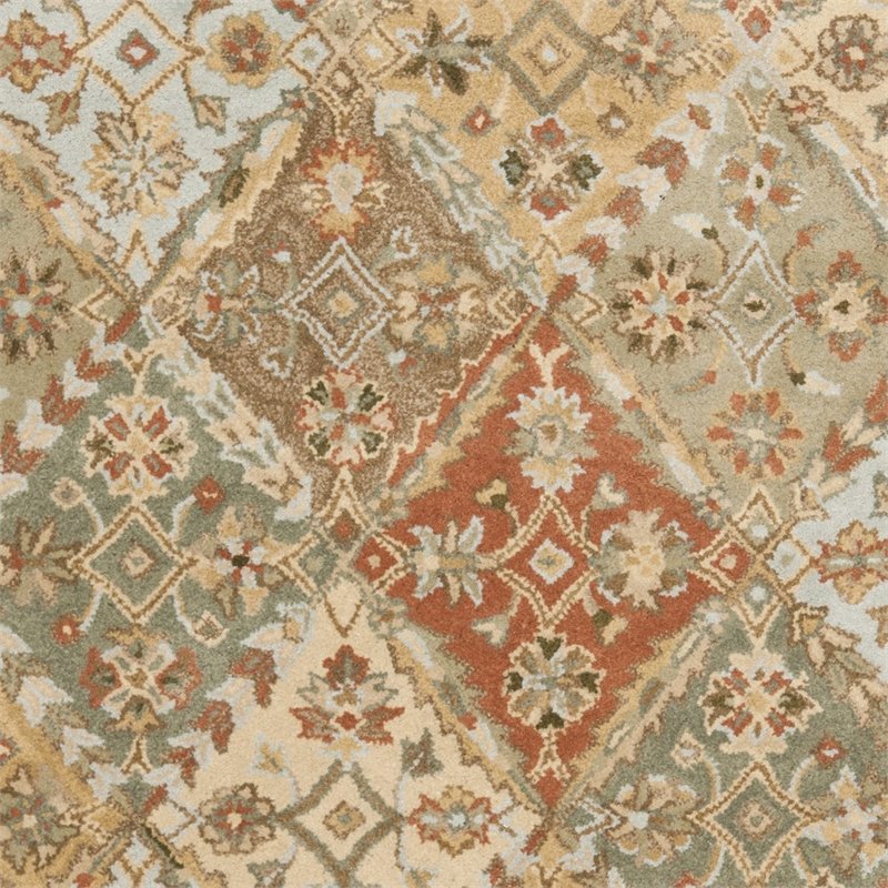 Safavieh Heritage 4'6