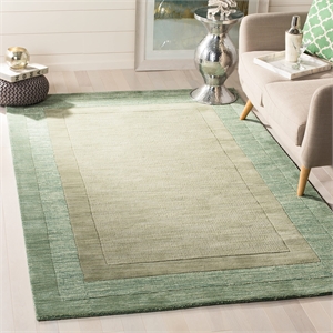 Safavieh Impressions 5' X 8' Hand Loomed Wool Rug in Green and Beige