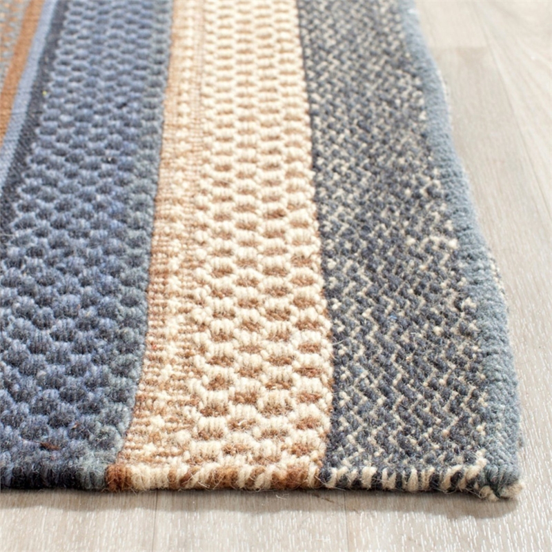 Safavieh Kilim 7' Square Hand Woven Flat Weave Wool Rug in Rust