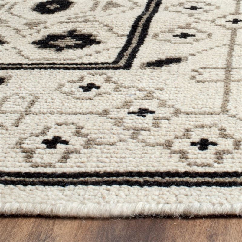 Safavieh Kenya 4' X 6' Hand Knotted Wool Pile Rug in Ivory and Gray