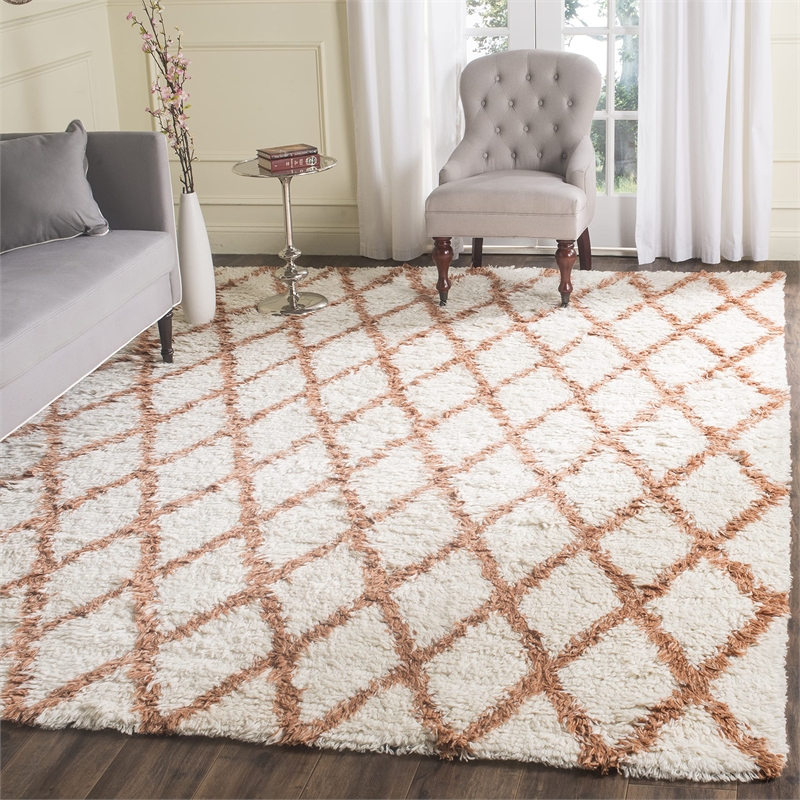 Safavieh Kenya 9' X 12' Hand Knotted Rug in Ivory and Terracotta