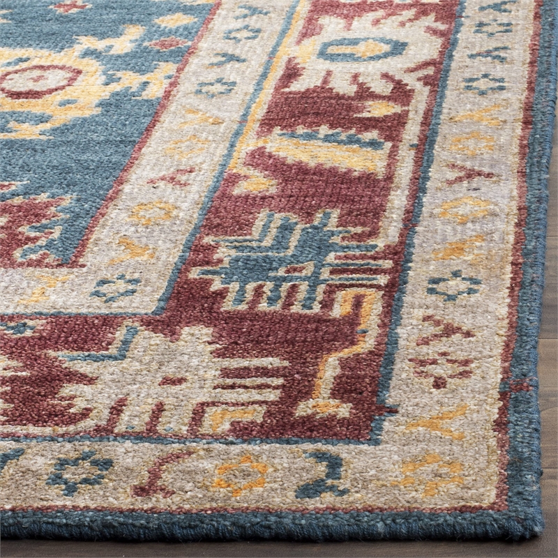 Safavieh Moharaja 4' X 6' Handmade Rug in Blue and Red
