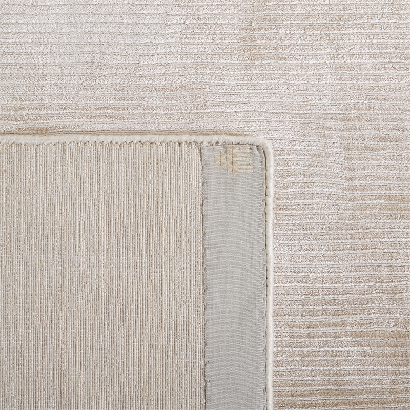 Safavieh Mirage 6' X 9' Loom Knotted Viscose Pile Rug in Beige