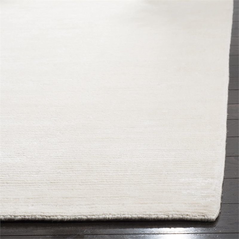 Safavieh Mirage 5' X 8' Loom Knotted Viscose Pile Rug in White