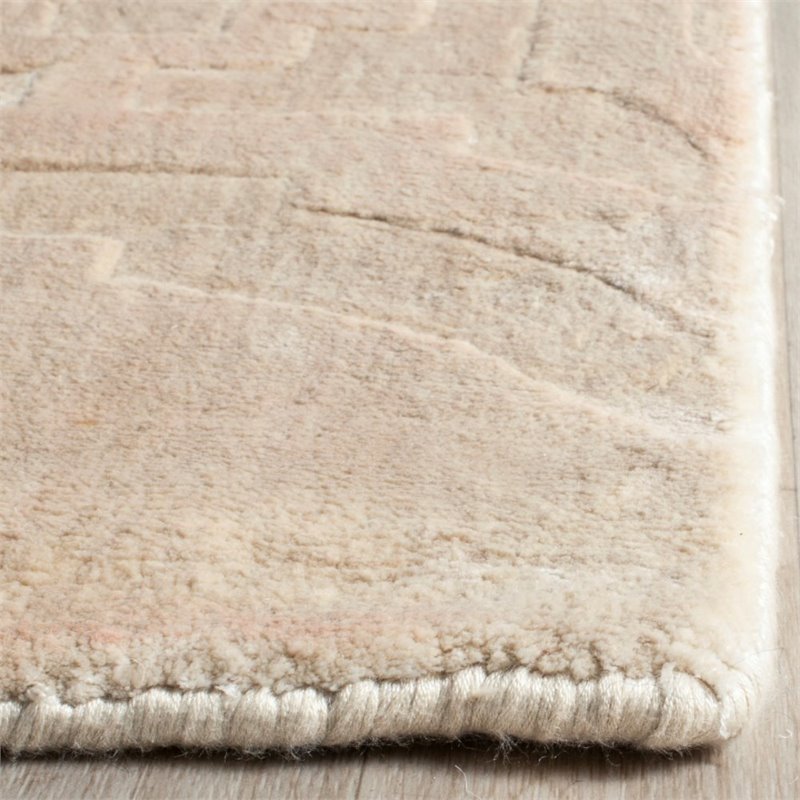 Safavieh Mirage 4' X 6' Loom Knotted Viscose Pile Rug in Beige