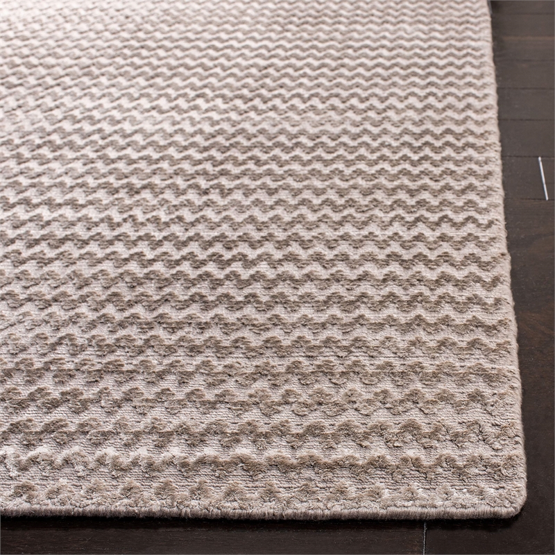 Safavieh Mirage 4' X 6' Hand Woven Viscose Pile Rug in Graphite