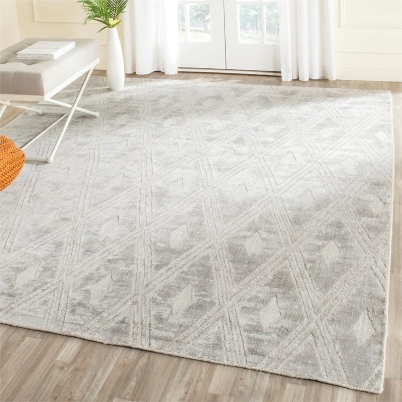 Safavieh Mirage 8' X 10' Hand Woven Rug in Silver