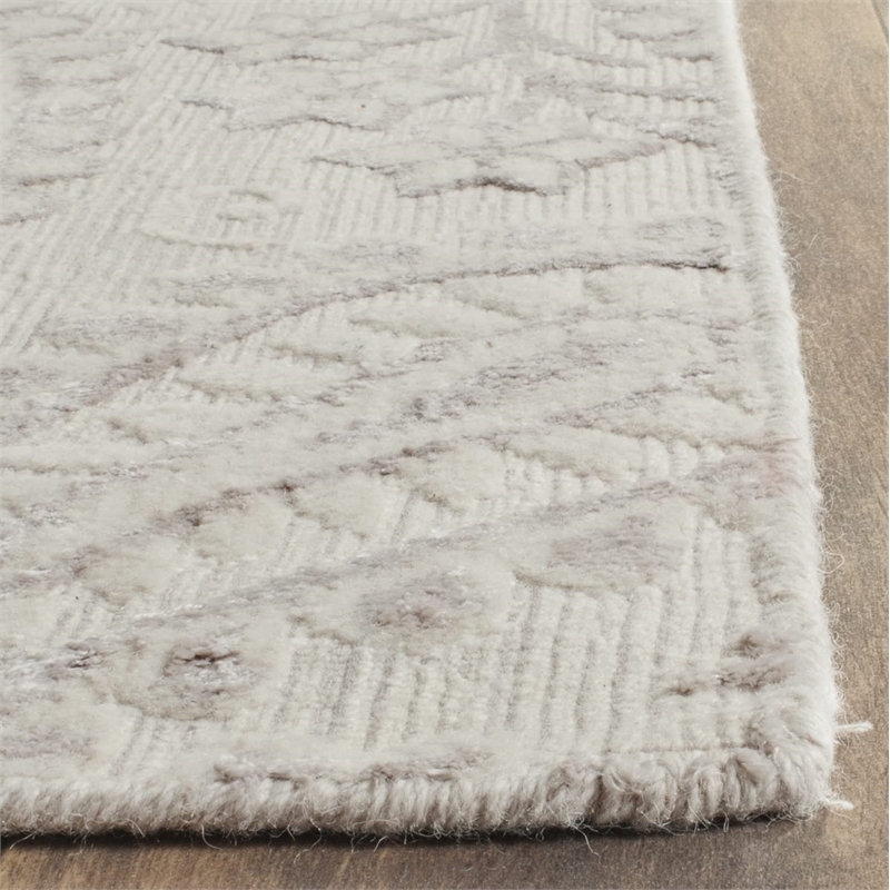 Safavieh Mirage 6' X 9' Hand Woven Rug in Ivory and Silver