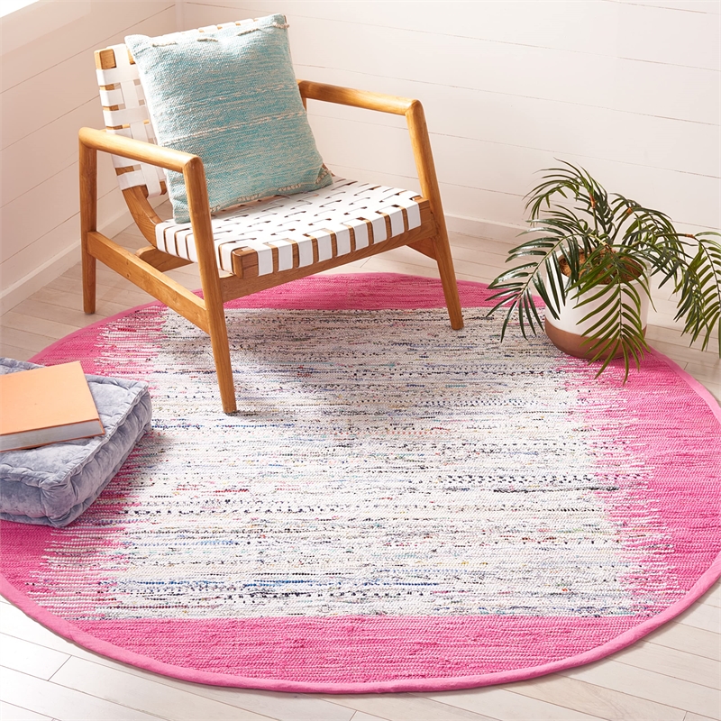 Safavieh Montauk 4' Round Hand Woven Cotton Rug in Ivory and Pink