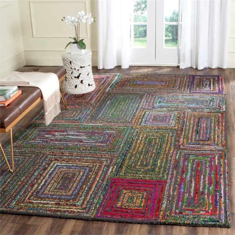 Safavieh Nantucket 4' Round Hand Tufted Rug in Charcoal