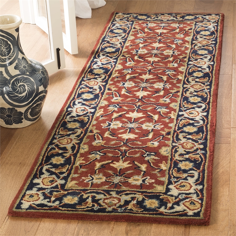Safavieh Royalty 2'3