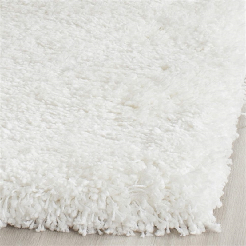 Safavieh California Shag 4' Square Power Loomed Rug in Red