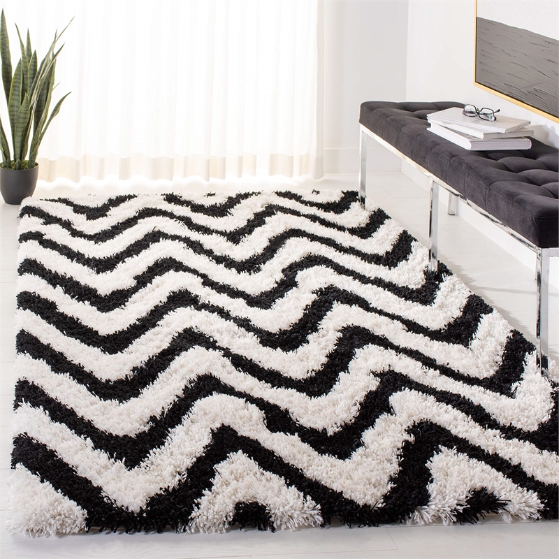 Safavieh Shag 3' X 5' Hand Tufted Acrylic Rug in Ivory and Black