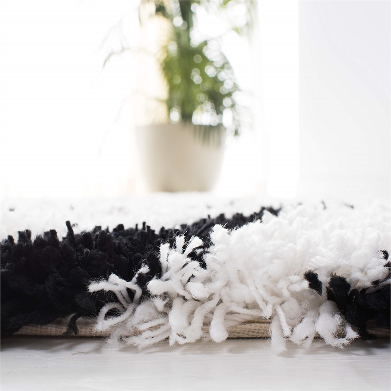 Safavieh Shag 3' X 5' Hand Tufted Acrylic Rug in Ivory and Black