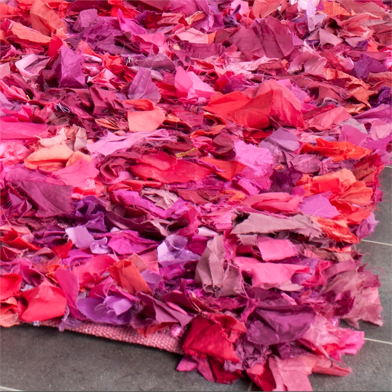 Safavieh Shag 6' Square Hand Woven Rug in Fuchsia