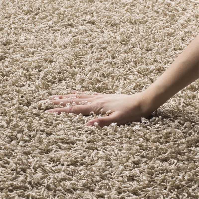 Safavieh Athens Shag 3' X 5' Power Loomed Polypropylene Rug in Beige