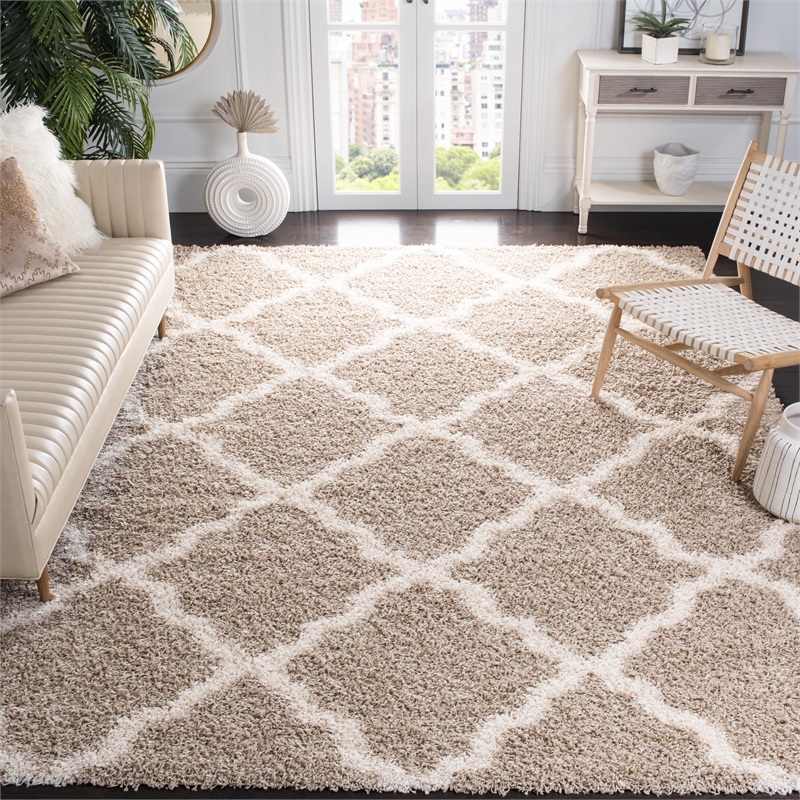 Safavieh Dallas Shag 10' X 14' Power Loomed Rug in Beige and Ivory