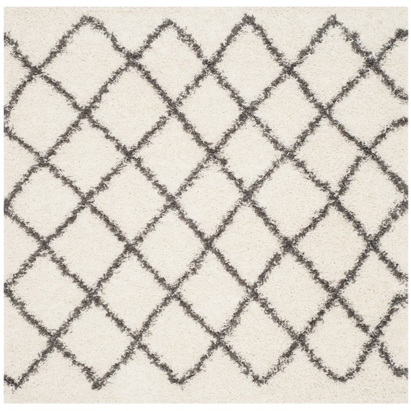Safavieh Dallas Shag 3' X 5' Power Loomed Rug in Ivory and Dark Green
