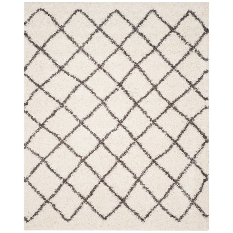 Safavieh Dallas Shag 3' X 5' Power Loomed Rug in Ivory and Dark Green