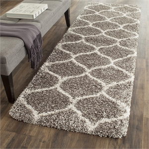 Safavieh Hudson Shag 2'3&quot X 6' Power Loomed Rug in Gray and Ivory