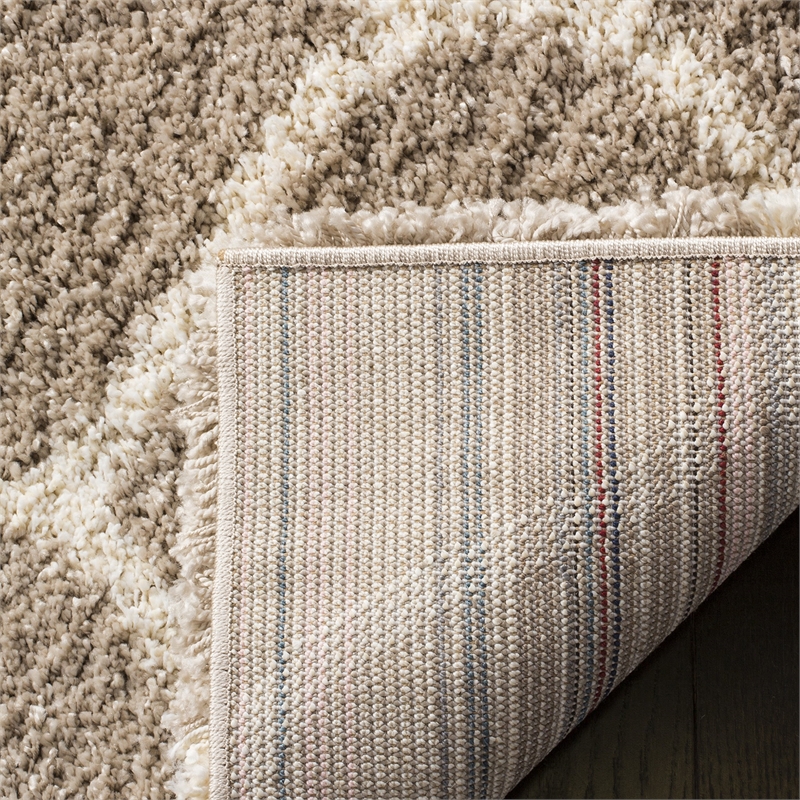 Safavieh Hudson Shag 5' X 7' Power Loomed Rug in Gray and Ivory