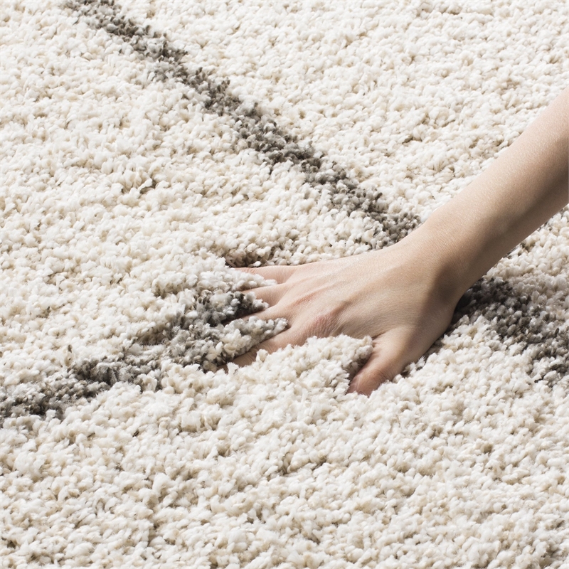 Safavieh Hudson Shag 6' X 9' Power Loomed Rug in Ivory and Gray
