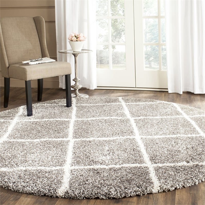 Safavieh Hudson Shag 7' Round Power Loomed Rug in Gray and Ivory