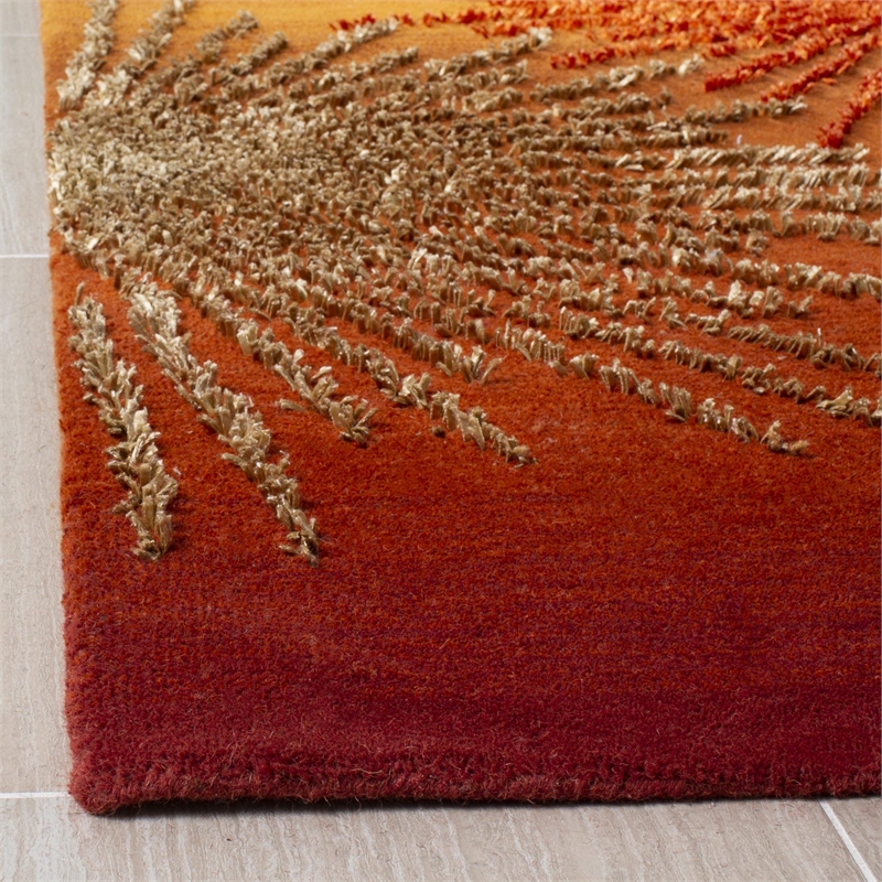Safavieh Soho 6' X 9' Hand Tufted Wool Rug in Rust