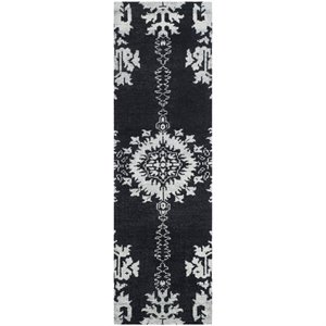 Safavieh Stone Wash 4' X 6' Hand Knotted Rug in Charcoal