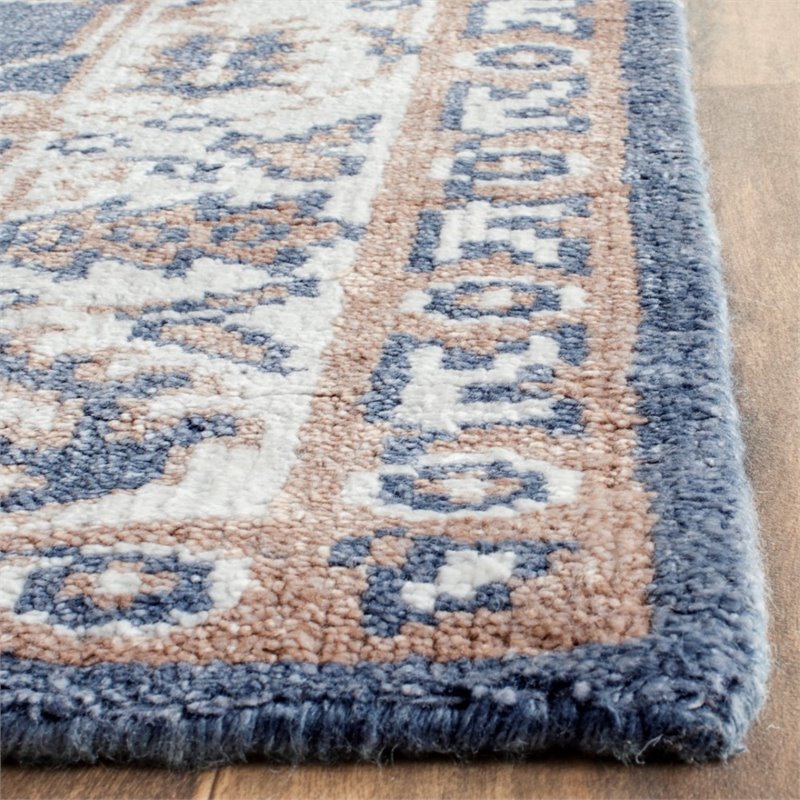 Safavieh Stone Wash 5' X 8' Hand Knotted Rug in Blue and Ivory