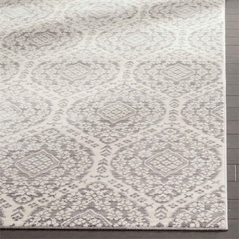 Safavieh Valencia 3' X 5' Polyester Power Loomed Rug in Mauve / Cream
